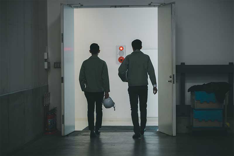 終業 17:00~